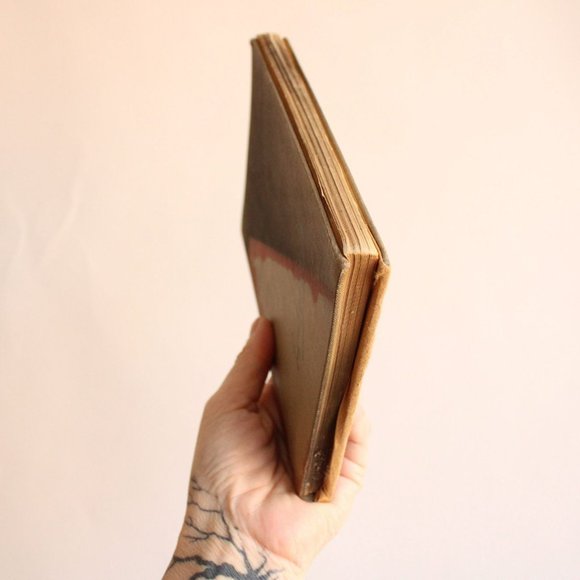 Vintage 1940s Book, Mademoiselle Fifi by Guy De Maupassant, And Other Stories - Picture 3 of 10